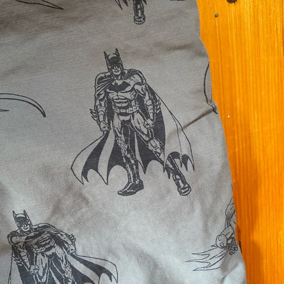 Gap Kids Bat Man Shorts - Picture 2 of 6